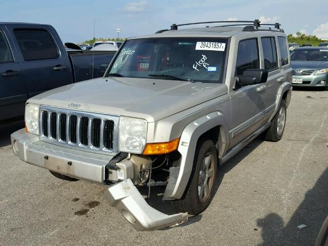 1J8HH58276C359909 - 2006 JEEP COMMANDER TAN photo 2