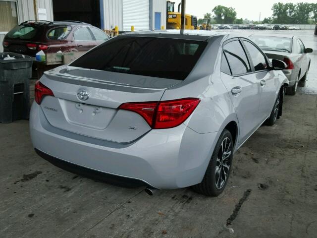 5YFBURHE3HP612700 - 2017 TOYOTA COROLLA SILVER photo 4