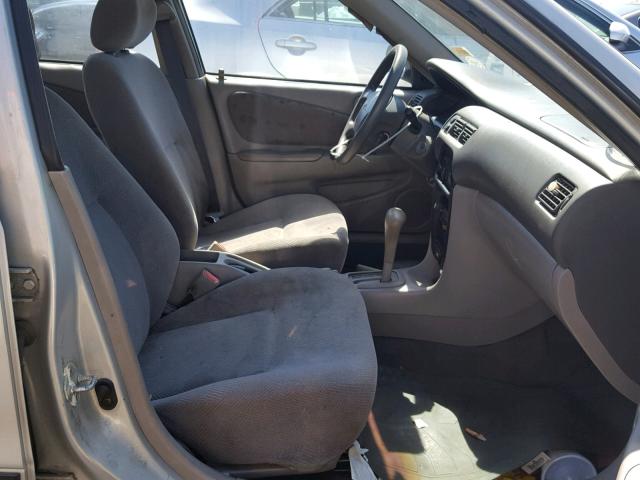 1Y1SK52891Z438852 - 2001 CHEVROLET GEO PRIZM 银色 照片 5