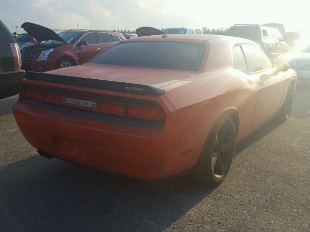 2B3LJ74W78H300838 - 2008 DODGE CHALLENGER ORANGE photo 4