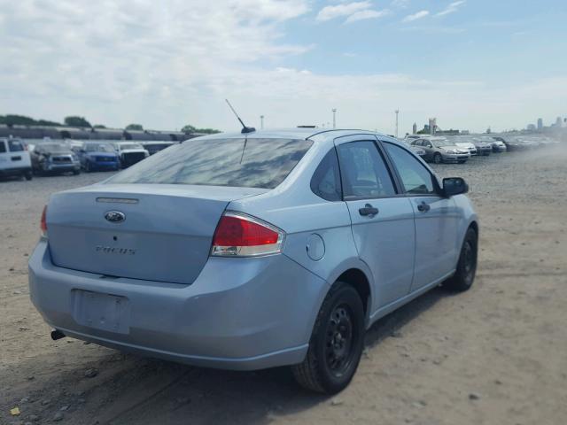 1FAHP34N18W173059 - 2008 FORD FOCUS S/SE BLUE photo 4