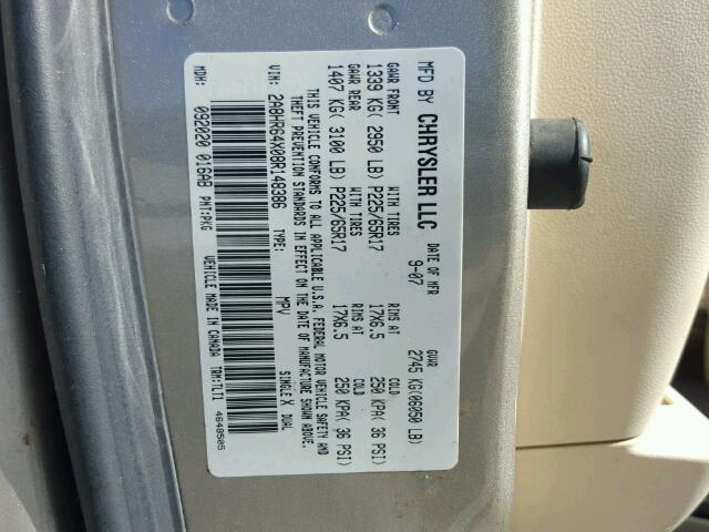 2A8HR64X08R148386 - 2008 CHRYSLER TOWN & COU GOLD photo 10