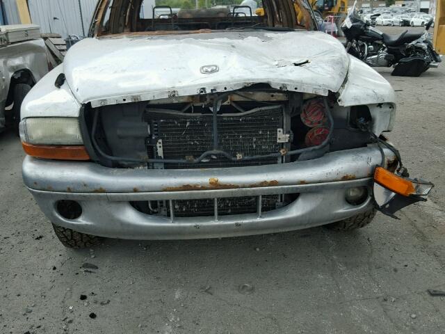 1D7HL48N34S509632 - 2004 DODGE DAKOTA WHITE photo 9