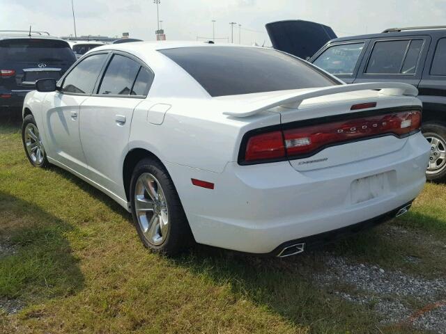 2C3CDXBG2DH526446 - 2013 DODGE CHARGER WHITE photo 3