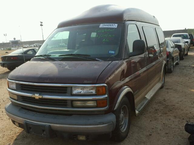 1GBFG15RXX1012457 - 1999 CHEVROLET EXPRESS G1 MAROON photo 2