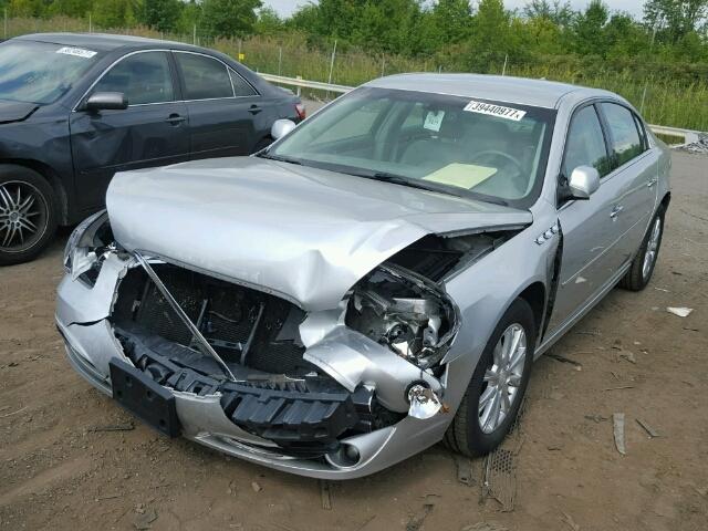 1G4HC5EM0BU130421 - 2011 BUICK LUCERNE SILVER photo 2