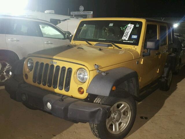 1C4BJWDG2DL632311 - 2013 JEEP WRANGLER U YELLOW photo 2