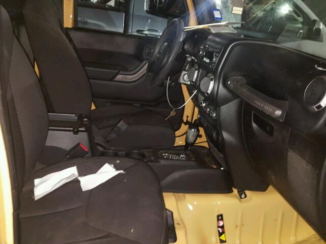 1C4BJWDG2DL632311 - 2013 JEEP WRANGLER U YELLOW photo 5