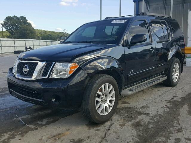 5N1BR18B28C622700 - 2008 NISSAN PATHFINDER BLACK photo 2