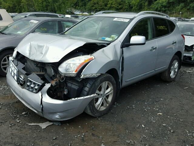 JN8AS5MV7DW602760 - 2013 NISSAN ROGUE S SILVER photo 2