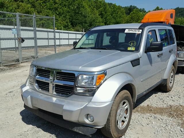 1D4PU2GKXAW105717 - 2010 DODGE NITRO SE SILVER photo 2