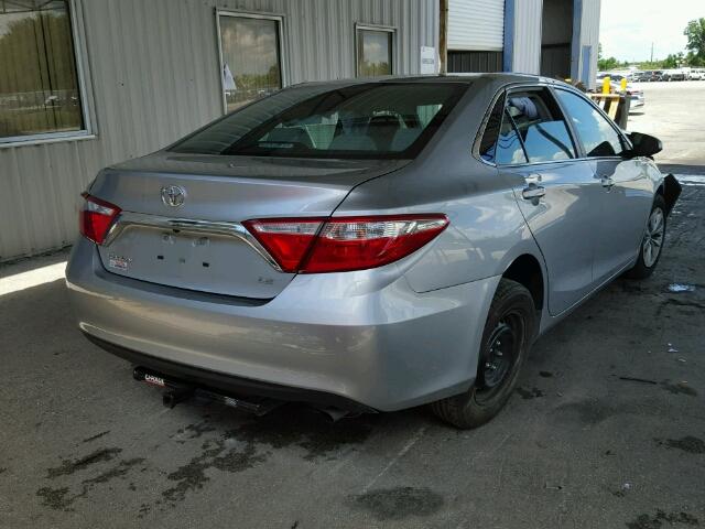 4T4BF1FK1GR526423 - 2016 TOYOTA CAMRY LE SILVER photo 4