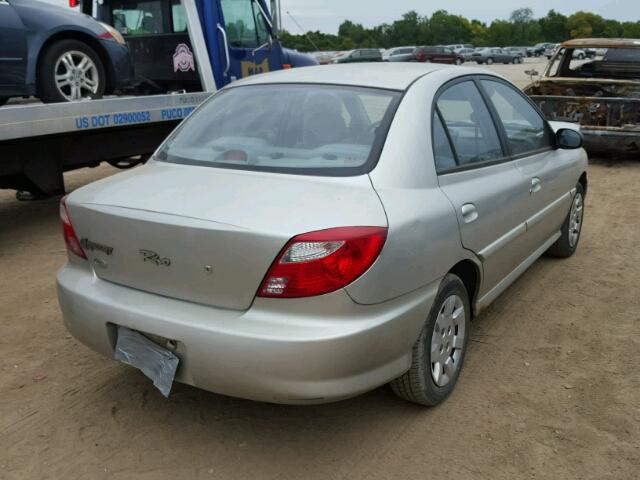 KNADC123426185074 - 2002 KIA RIO SILVER photo 4