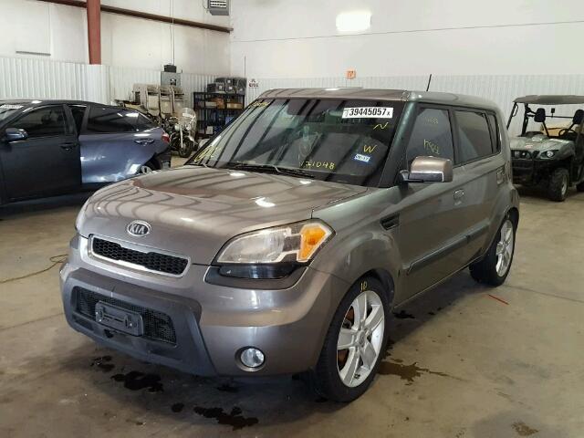 KNDJT2A26A7121048 - 2010 KIA SOUL + GRAY photo 2