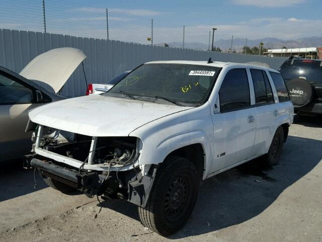 1GNES13H272151354 - 2007 CHEVROLET TRAILBLAZE WHITE photo 2