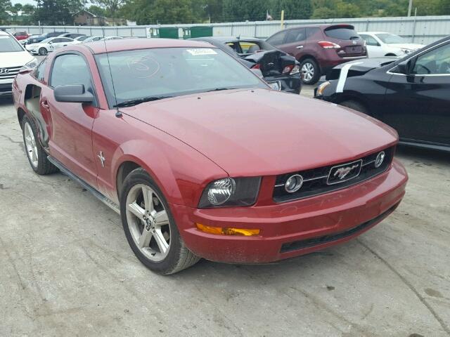 1ZVHT80N085111969 - 2008 FORD MUSTANG RED photo 1