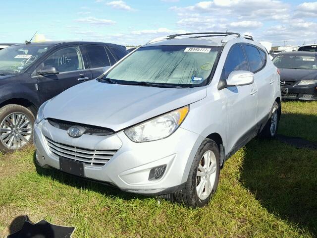 KM8JU3AC7CU397587 - 2012 HYUNDAI TUCSON SILVER photo 2