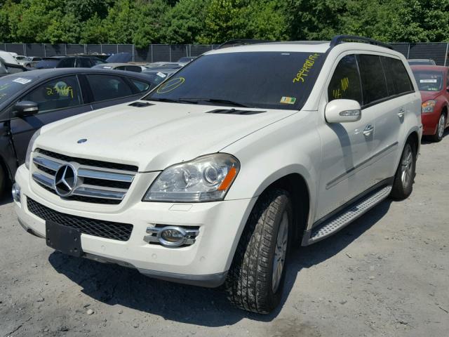 4JGBF22E38A332432 - 2008 MERCEDES-BENZ GL 320 CDI WHITE photo 2