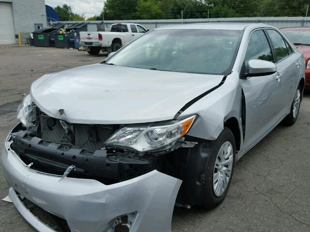 4T4BF1FK9ER395660 - 2014 TOYOTA CAMRY SILVER photo 2