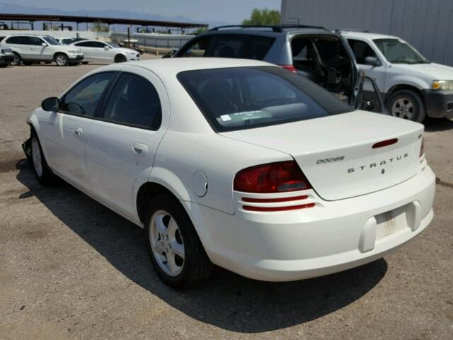 1B3EL46T35N591085 - 2005 DODGE STRATUS SX WHITE photo 3