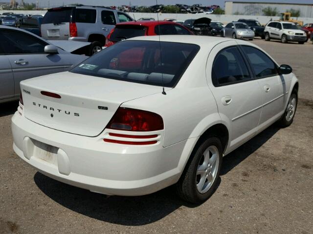 1B3EL46T35N591085 - 2005 DODGE STRATUS SX WHITE photo 4