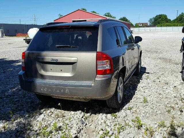 1J8FT47078D737109 - 2008 JEEP COMPASS SP GREEN photo 4