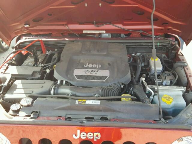 1C4AJWAG8CL212793 - 2012 JEEP WRANGLER S RED photo 7