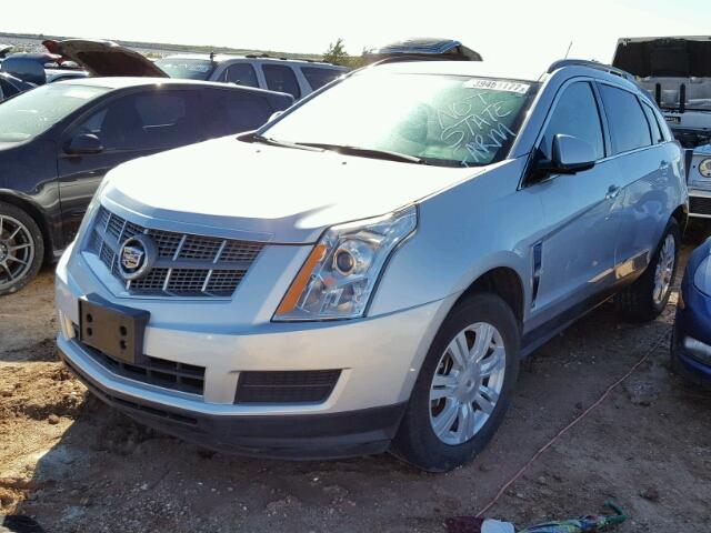 3GYFNGEY3AS608909 - 2010 CADILLAC SRX SILVER photo 2