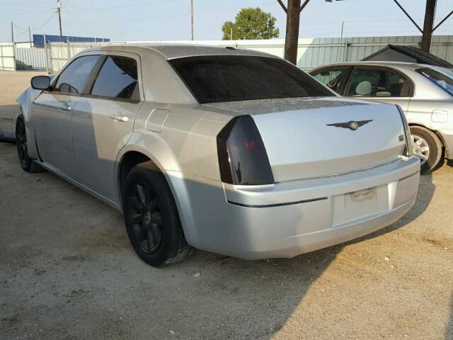 2C3KA53G07H833464 - 2007 CHRYSLER 300 TOURIN SILVER photo 3