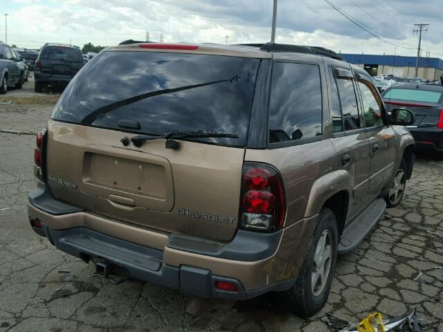 1GNDT13S032202266 - 2003 CHEVROLET TRAILBLAZE GOLD photo 4