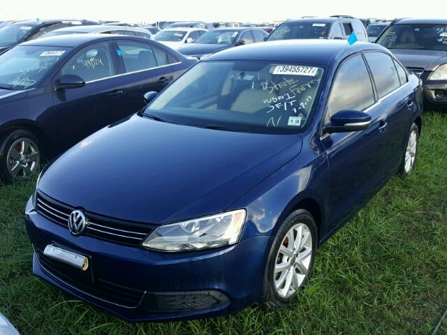 3VWDP7AJ7DM421288 - 2013 VOLKSWAGEN JETTA SE BLUE photo 2