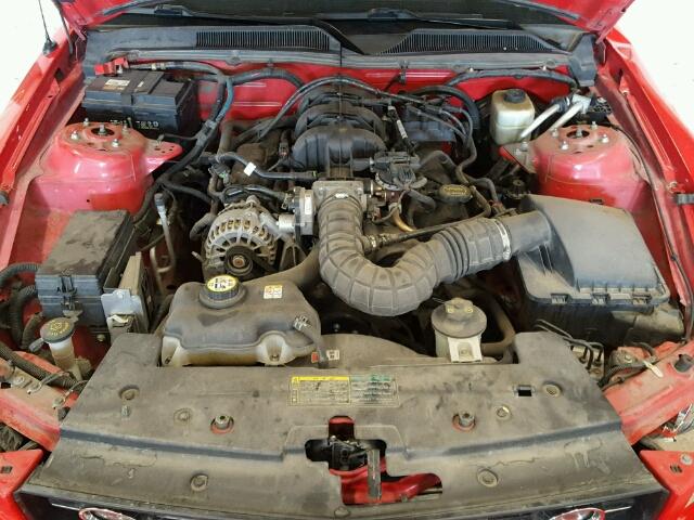 1ZVHT84N665230018 - 2006 FORD MUSTANG RED photo 7