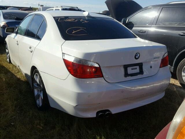 WBANB33555B116974 - 2005 BMW 545 I WHITE photo 3