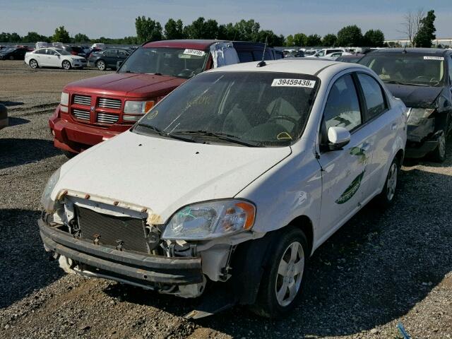 KL1TD5DE6AB123092 - 2010 CHEVROLET AVEO LS WHITE photo 2