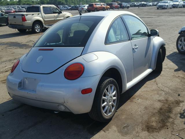 3VWCK31C35M416675 - 2005 VOLKSWAGEN NEW BEETLE 银色 照片 4