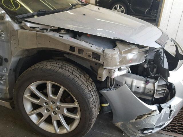 1G1ZE5E13BF369323 - 2011 CHEVROLET MALIBU LTZ ვერცხლისფერი ფოტო 9