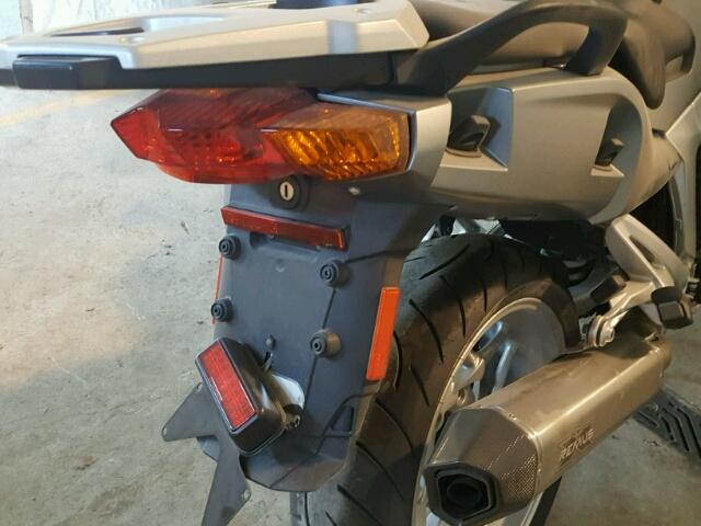 WB10597046ZN45549 - 2006 BMW K1200 GT GRAY photo 9