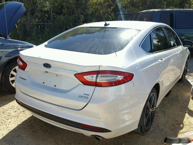 3FA6P0HD1FR252674 - 2015 FORD FUSION SE WHITE photo 4