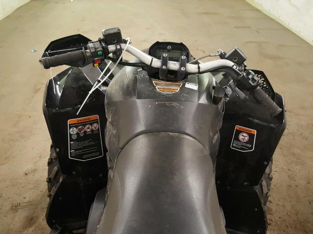 3JBMXAX2XHJ000644 - 2017 CAN-AM RENEGADE X 黑色 照片 5