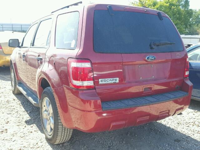 1FMCU0D78AKA33046 - 2010 FORD ESCAPE XLT RED photo 3