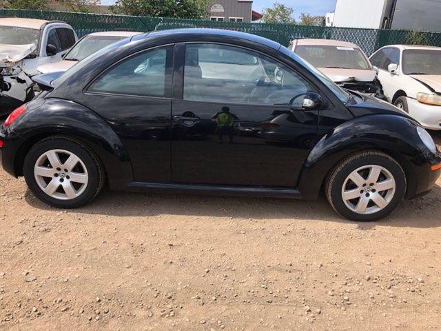 3VWPW31CX7M507032 - 2007 VOLKSWAGEN NEW BEETLE 黑色 照片 9