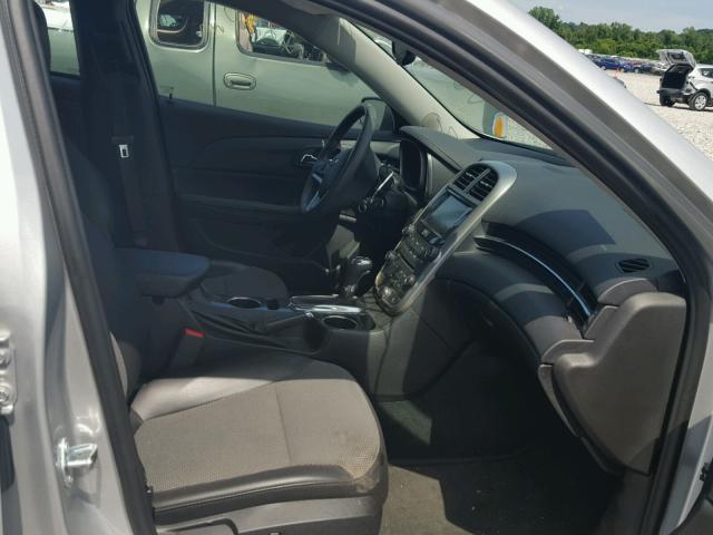 1G11C5SL1FF209178 - 2015 CHEVROLET MALIBU 1LT ვერცხლისფერი ფოტო 5