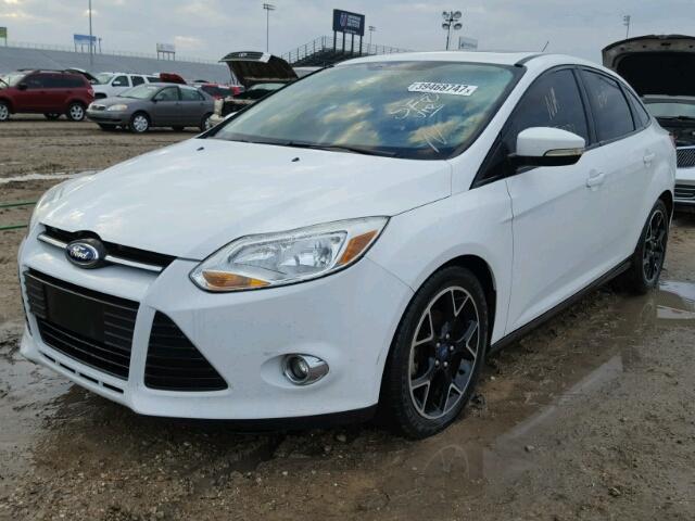 1FADP3F20DL115425 - 2013 FORD FOCUS WHITE photo 2