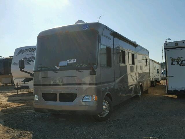 5B4MP67G863413283 - 2006 WORKHORSE CUSTOM CHASSIS MOTORHOME BROWN photo 2