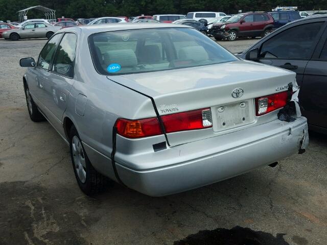 4T1BG22K31U111372 - 2001 TOYOTA CAMRY CE SILVER photo 3