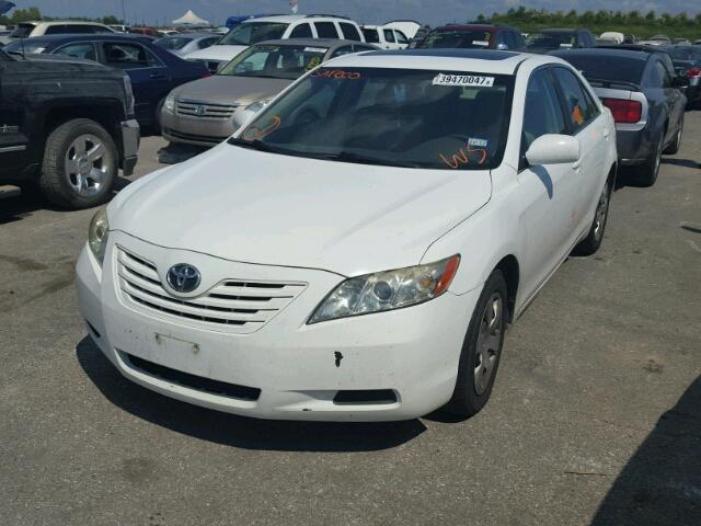 4T1BE46K27U554603 - 2007 TOYOTA CAMRY CE/L WHITE photo 2