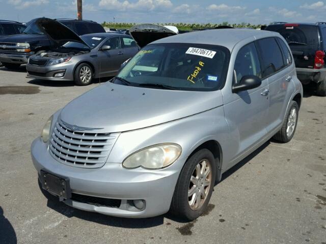 3A8FY58B58T224670 - 2008 CHRYSLER PT CRUISER SILVER photo 2