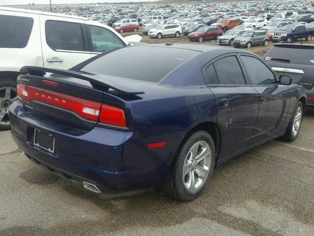 2C3CDXBG3EH186452 - 2014 DODGE CHARGER BLUE photo 4