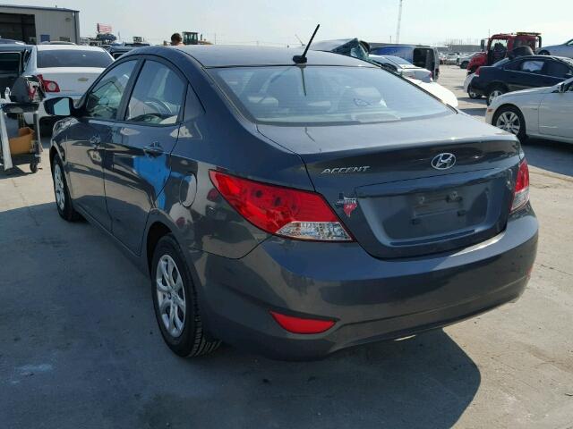 KMHCT4AEXDU375474 - 2013 HYUNDAI ACCENT GLS GRAY photo 3