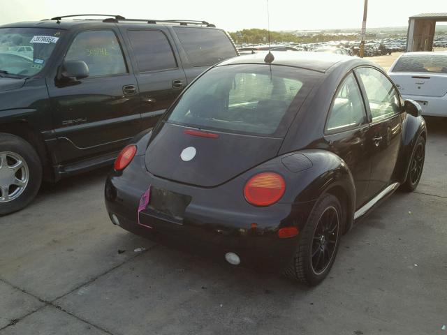 3VWCK31C35M400864 - 2005 VOLKSWAGEN NEW BEETLE შავი ფოტო 4